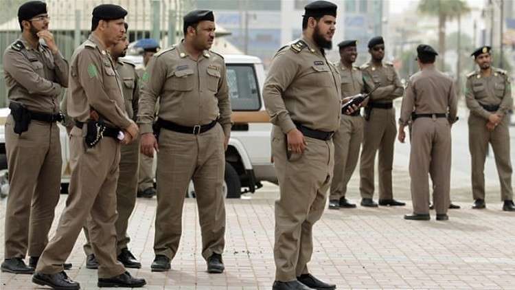 أفراد من الشرطة السعودية