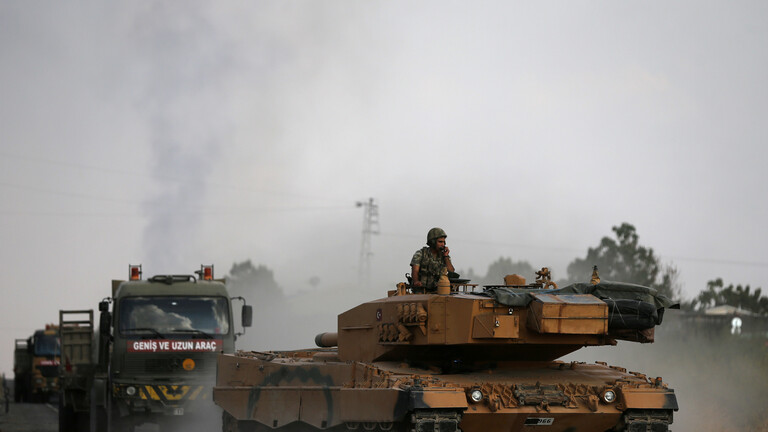 آليات للجيش التركي قرب الحدود مع سوريا