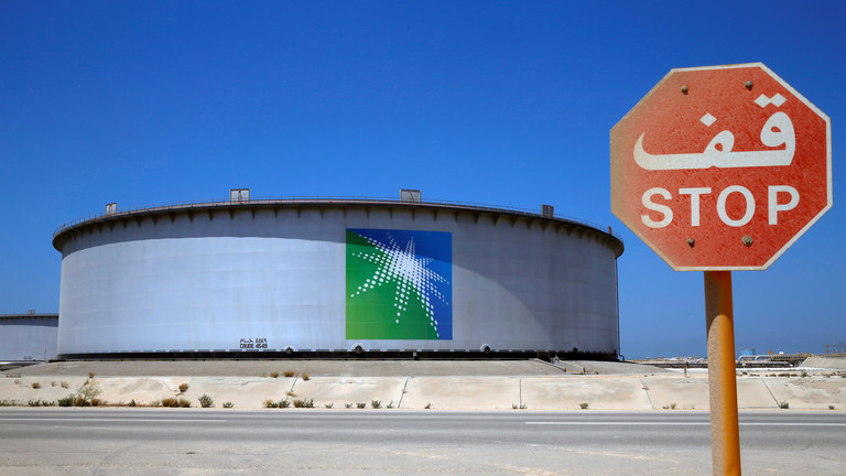 "رويترز": السعودية تستأنف ضخ النفط عبر خط أنابيب شرق - غرب بعد إغلاق مؤقت
