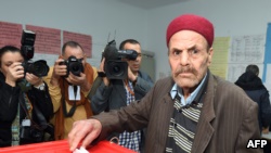تونس تحدد موعد أول انتخابات بلدية بعد 2011