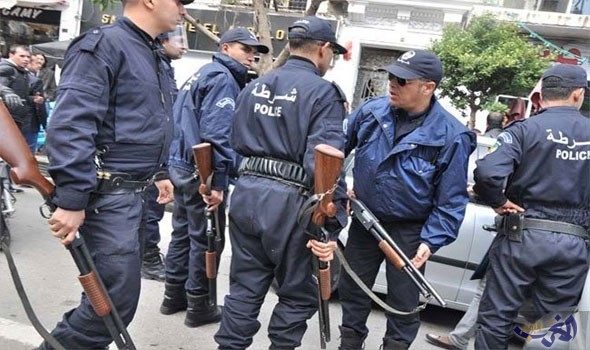 80 ألف شرطي لتأمين الانتخابات البلدية في الجزائر