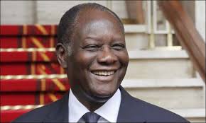 رئيس ساحل العاج يقيل الحكومة بعد خلاف داخل الائتلاف الحاكم