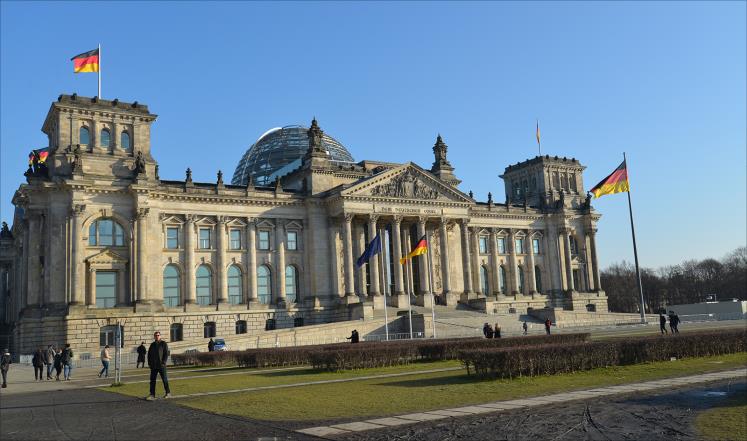 مجلس النواب الألماني ناقش أمس تقريرا قدمته لجنة برلمانية عن نشاط جهاز الاستخبارات الخارجية (الجزيرة)