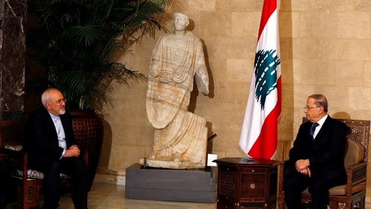 الرئيس اللبناني ميشال عون ووزير الخارجية الإيراني جواد ظريف