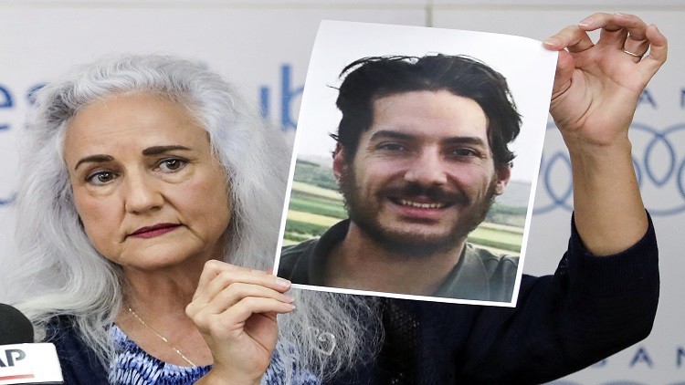 ديبرا تايس والدة الصحفي أوستن المختطف في سوريا