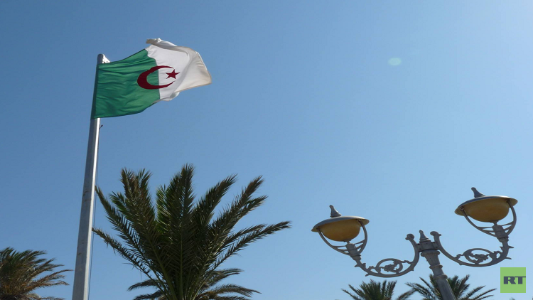 الجزائر بصدد فرض ضريبة على الأثرياء