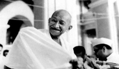 وفاة حفيد غاندي بمستشفى هندي عن 87 عاما