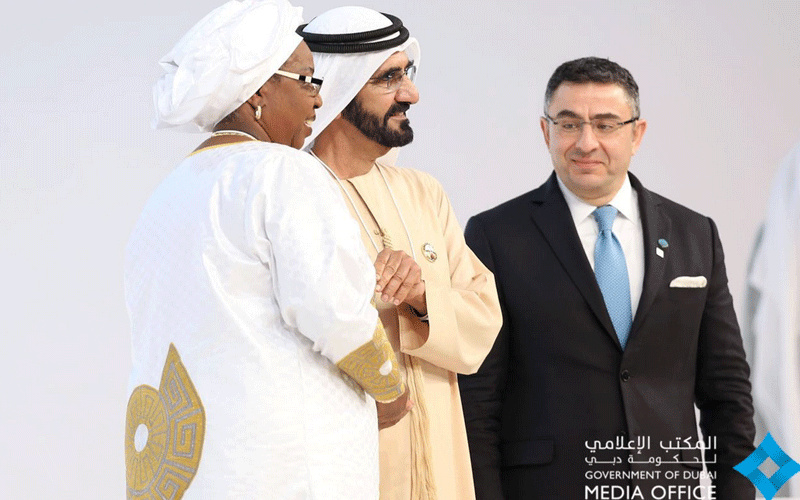 الإمارات تتوج وزيرة سنغالية بجائزة أفضل وزير في العالم 