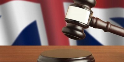 محكمة بريطانية تقضي بسجن موظفين سابقين في بنك باركليز