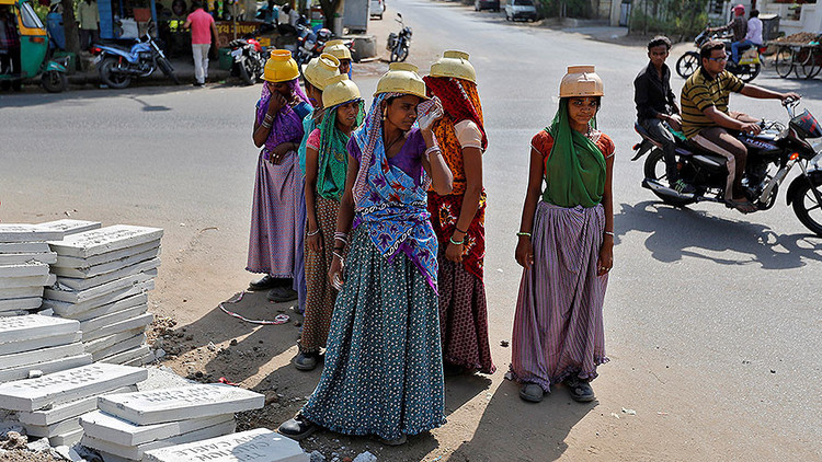 ندرة المراحيض المنزلية في الهند ترفع معدلات الاغتصاب