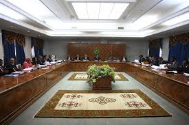  الوزراء يدخلون في مجلس الخميس مع رئيس الجمهورية