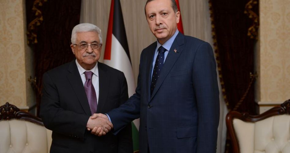 عباس لأردوغان: لا تقدموا مساعدات لغزة إلا عن طريقنا