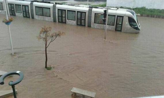 المغرب تغرق في الأمطار وتعليق الدراسة قرب العاصمة