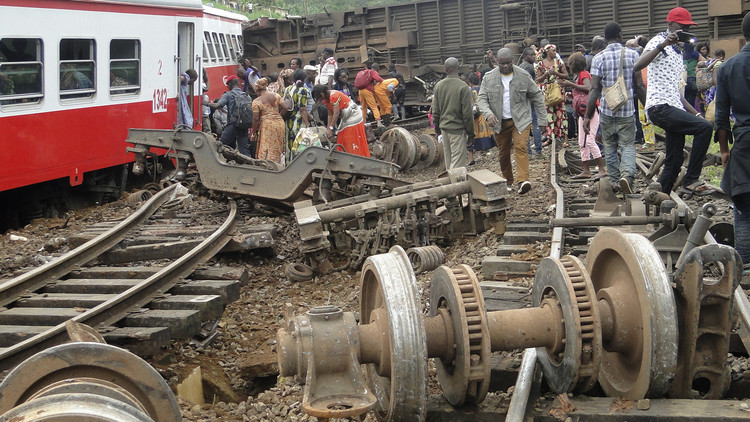 ارتفاع حصيلة حادث القطار في الكاميرون إلى أكثر من 60 قتيلا