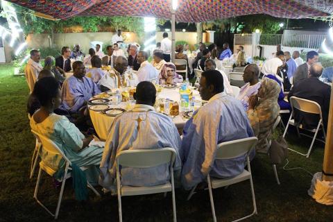 في ظل تشريعها احتلال القدس..موريتانيون على مائدة سفير اترامب! (صور)