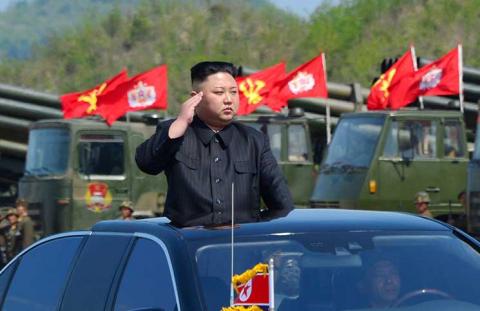 كوريا الشمالية تطلق صاروخا عابرا للقارات وواشنطن وسيول تدرسان “خيارات رد عسكري”
