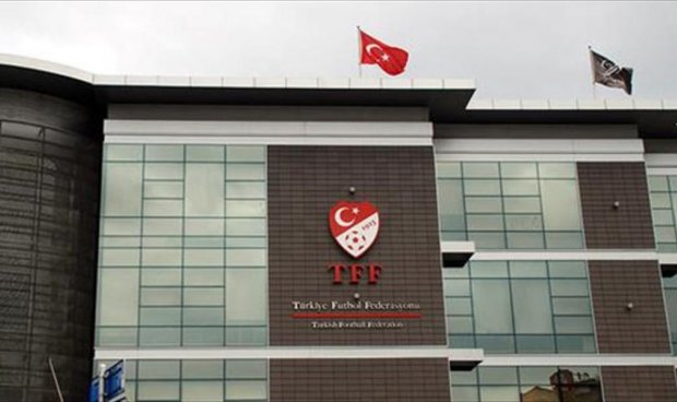 توابع الإنقلاب الفاشل يطيح باتحاد الكرة التركي