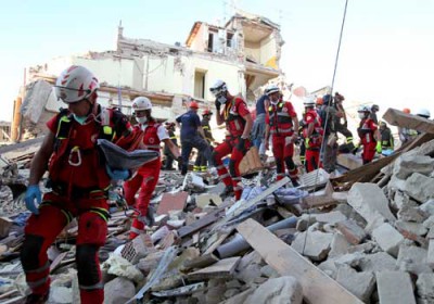 أوباما يعرض تقديم المساعدة على إيطاليا لمواجهة تداعيات الزلزال