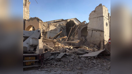 عمليات الإنقاذ مستمرة بعد الزلازل التي ضربت إيطاليا