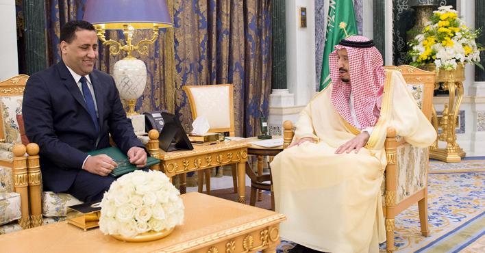الملك سلمان يتسلم رسالة من الرئيس محمد ولد عبد العزيز (صورة)