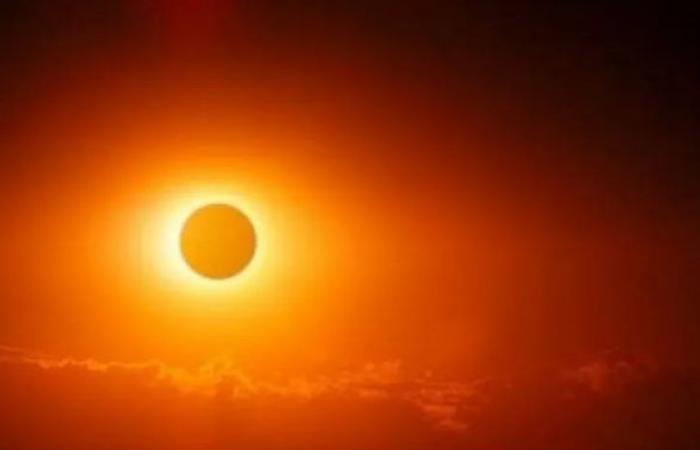كسوف كلي للشمس الاثنين المقبل غير مشاهد في المملكة والخليج