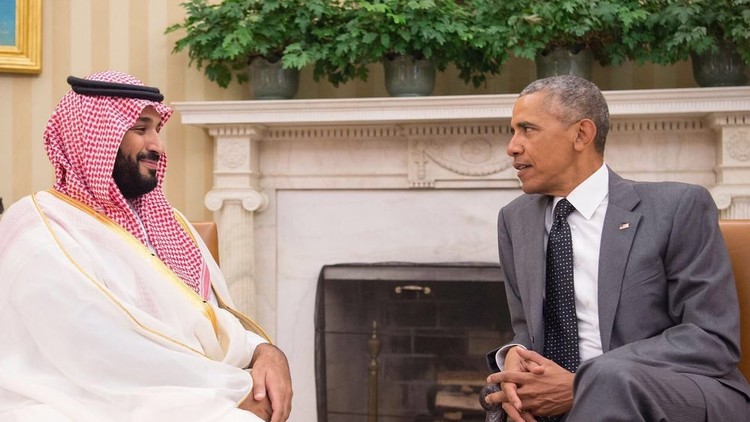 الرئيس الأمريكي باراك أوباما وولي ولي العهد السعودي الأمير محمد بن سلمان خلال لقائهما في 17 يونيو/حزيران بواشنطن