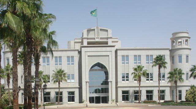 القصر يحتضن اجتماع مجلس الوزراء