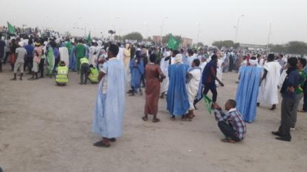 لحظة دخول القادة إلى مهرجان منتدى المعارضة (صور)