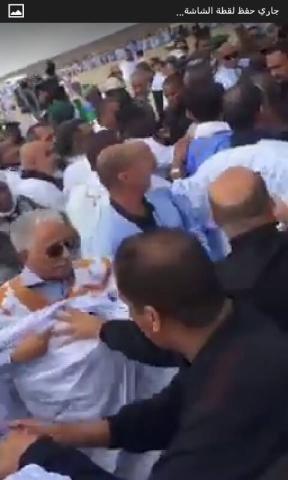 فضيحة: نواب وشيوخ ووجهاء يتعرضون للإهانة في أطار