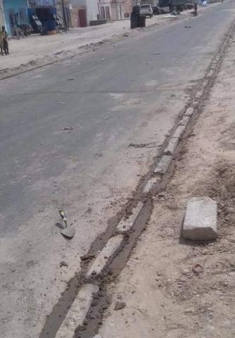 طريقة الاولى لترميم اطراف الطريق قبل الضجة