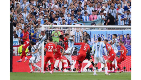 كأس العالم 2026: الأرجنتين وإنجلترا تكملان عقد المربع الذهبي