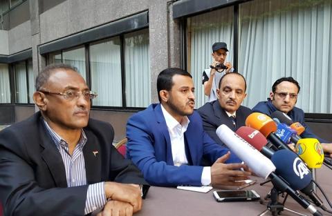 الحوثيون يقولون انهم استولوا على موقعين للجيش السعودي