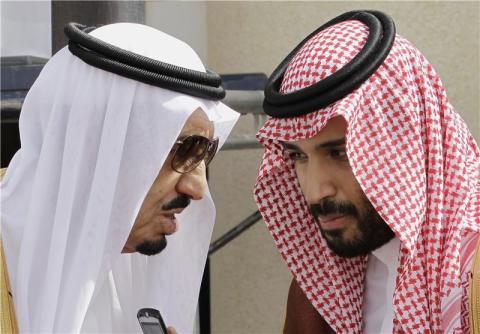 الملك سلمان وولي وولي عهده
